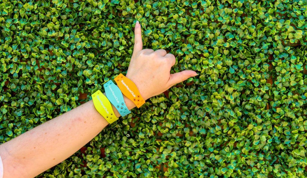 bracelets, orange, bleu, vert, connectés, RFID