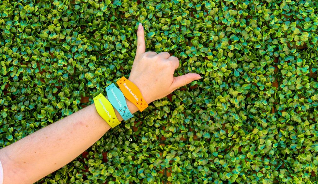 bracelets, orange, bleu, vert, connectés, RFID
