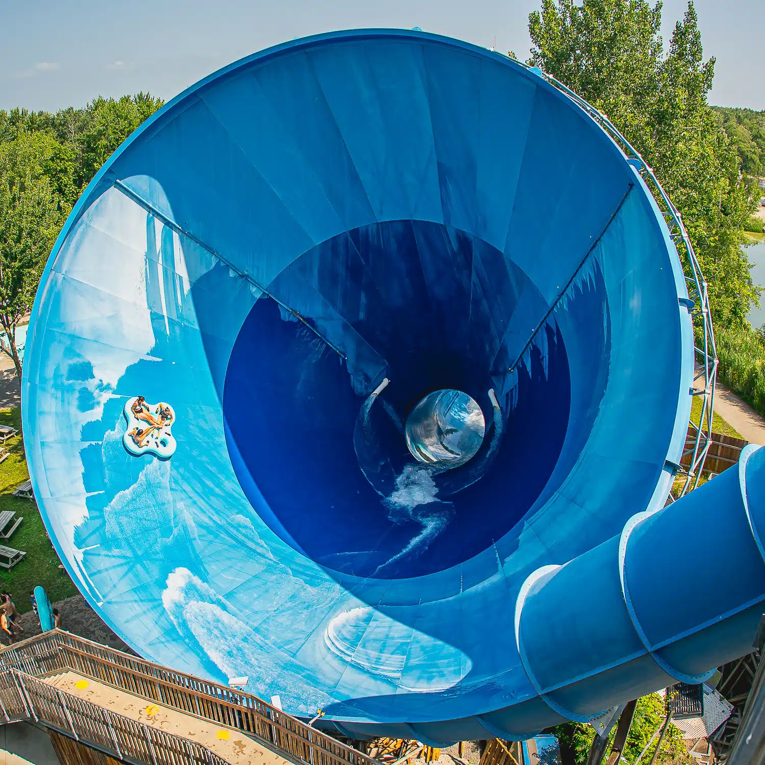 glissade d'eau, parc aquatique, bleu