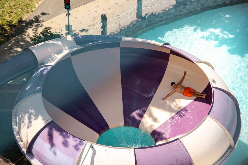 sensation forte, glissade d'eau, mauve, beige, piscine